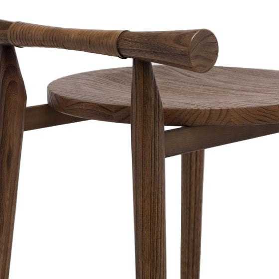 Akita Stool